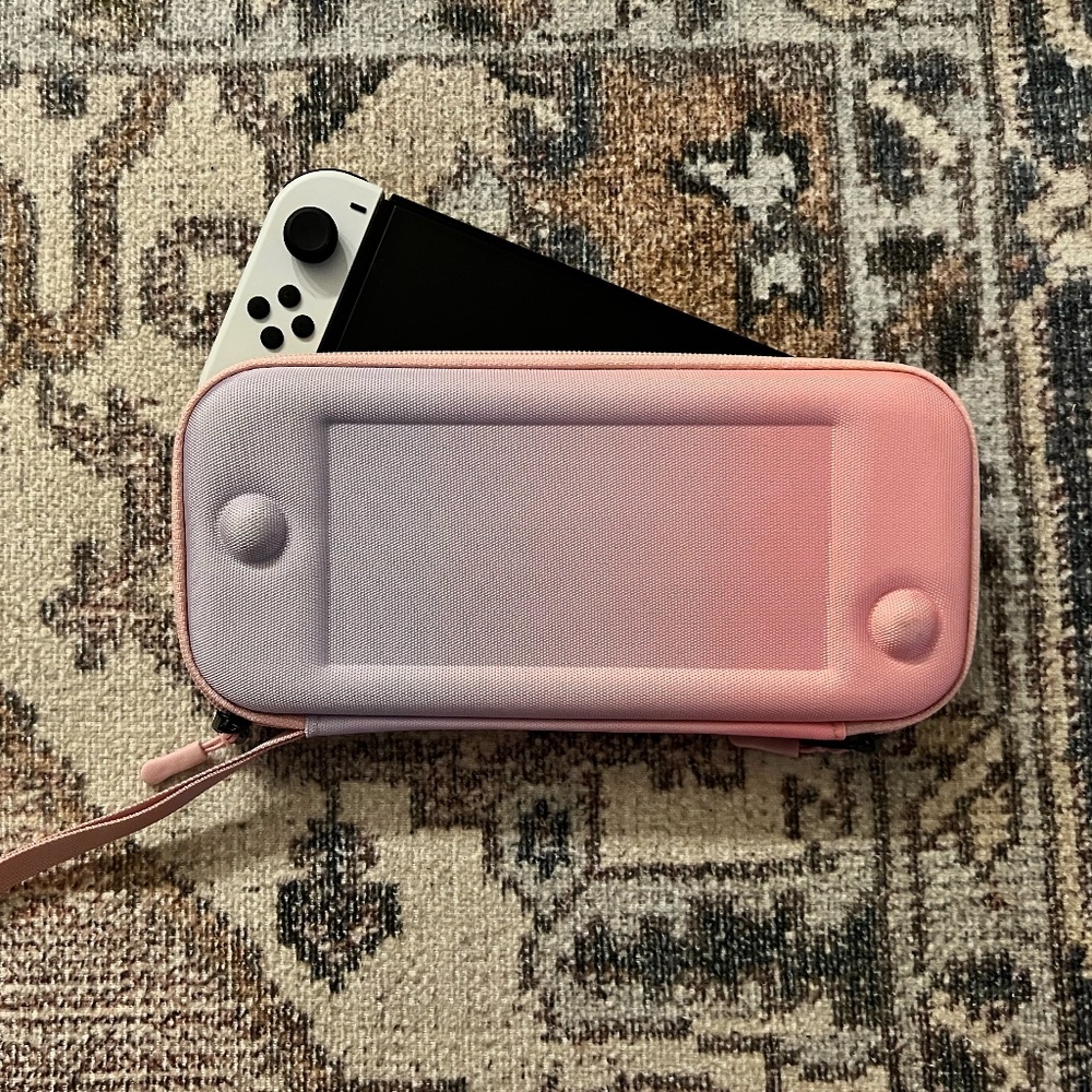 Nintendo Switch - OLED Model w/ White Joy-Con (+ Screen Protector & Ombre Case)